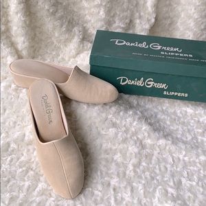 Daniel Green Vintage Slippers